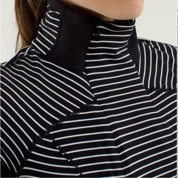 Lululemon Base Runner Parallel Stripe
Half Zip Sz 8 - Picture 3 of 12